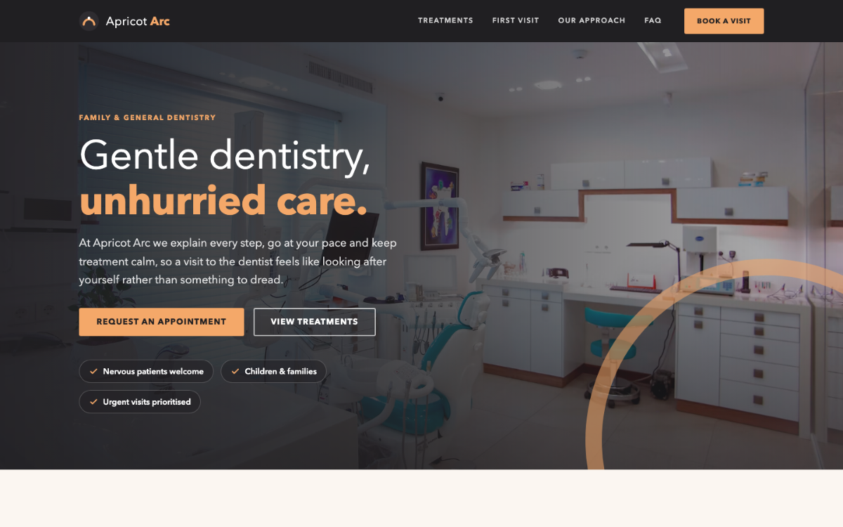 Apricot Arc Dentist